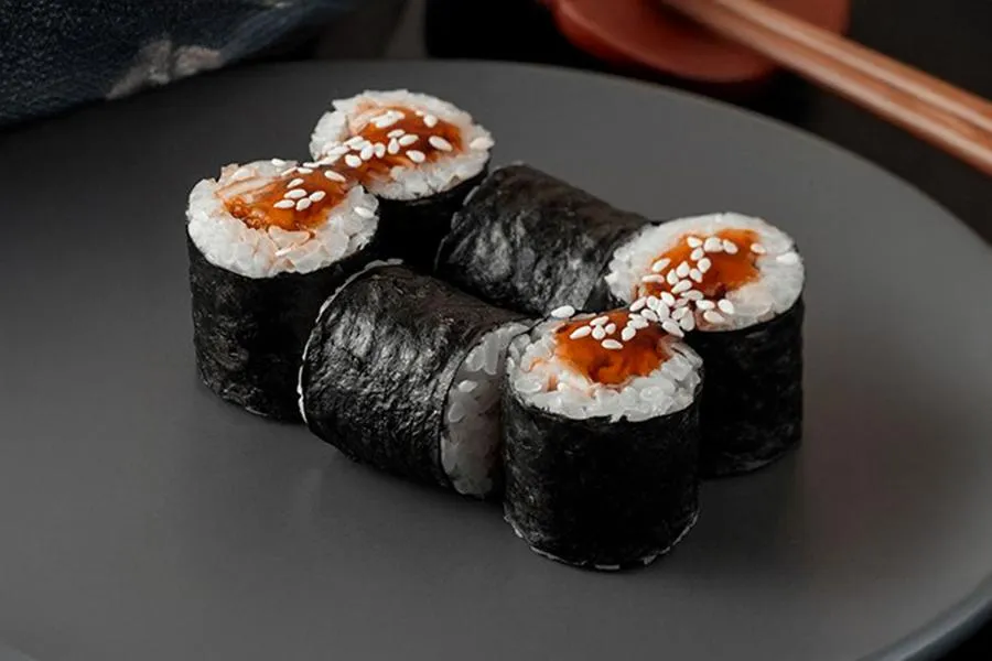 Ролл с Угрём