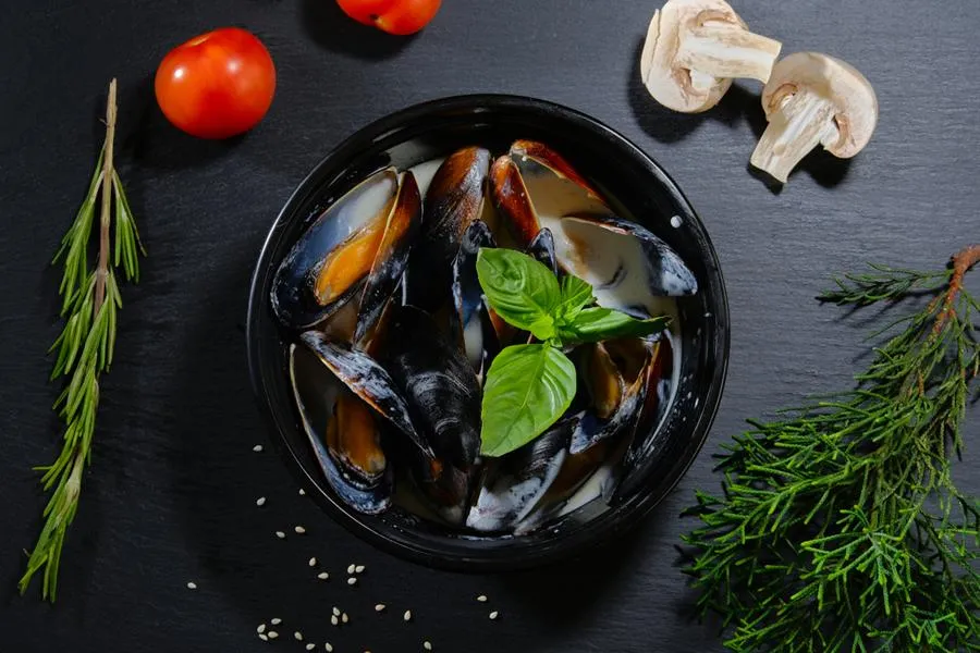 Мидии в сливочном соусе